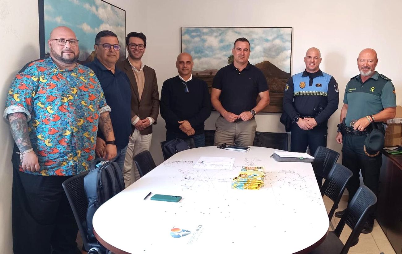 Reunión técnica en el Ayuntamiento de Yaiza sobre protección al menor en el deporte
